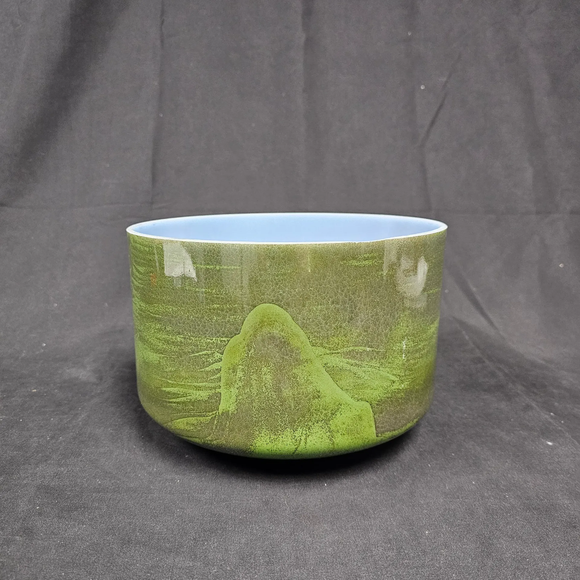 [#1116] 9" Moldavite Infused Quartz Crystal Singing Bowl | D#+10