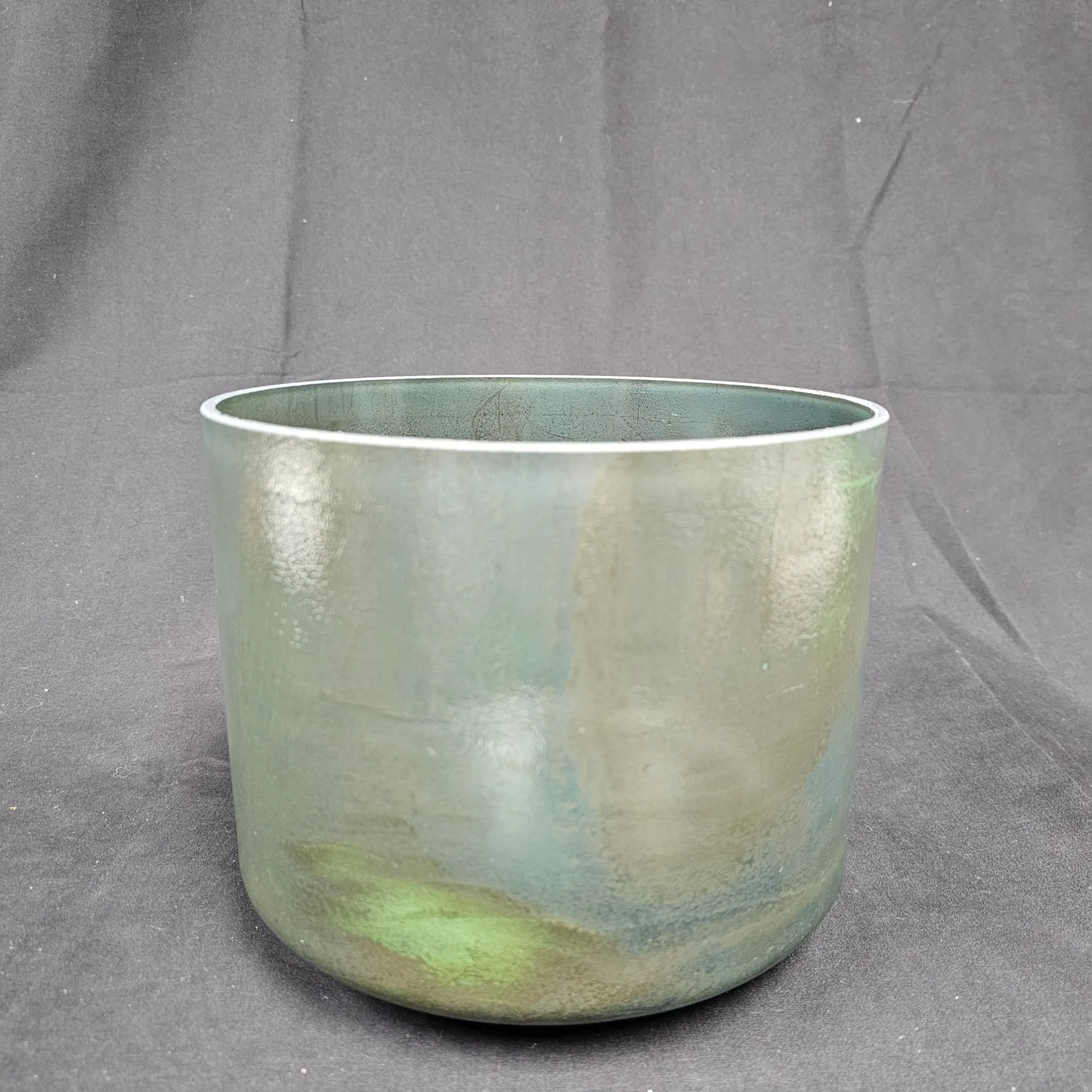 [#2237] 8" Moldavite Infused Quartz Crystal Singing Bowl | 4E+22 | 334 Hz