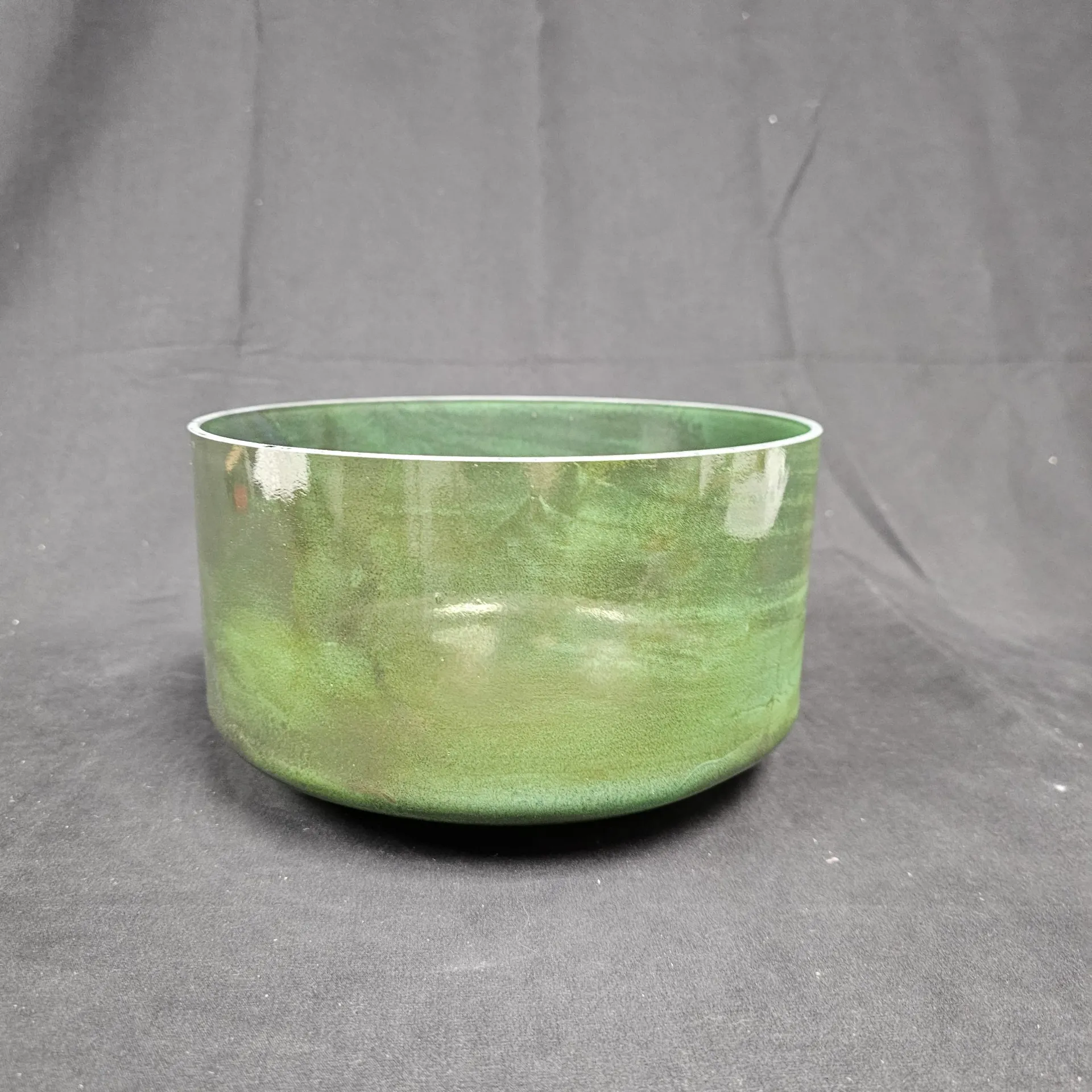 [#2355] 9" Moldavite Infused Quartz Crystal Singing Bowl | 4E+2 | 330 Hz