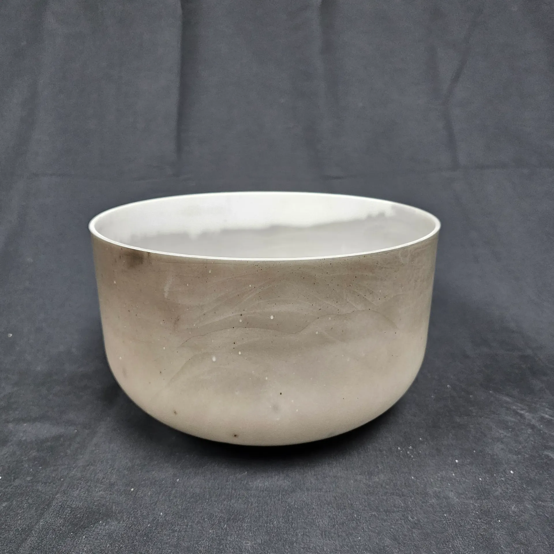 [#2557] 10" Trace Minerals Infused Quartz Crystal Singing Bowl | 3F#-30 | 181 Hz
