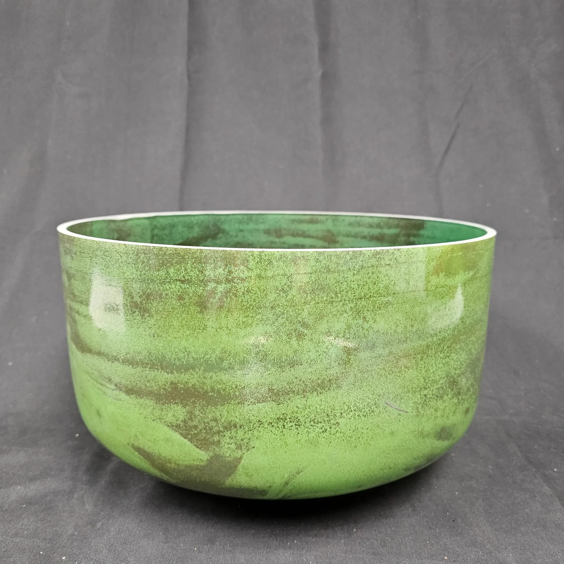 [#2881] 14" Moldavite Infused Quartz Crystal Singing Bowl | 3F+27 | 177 Hz
