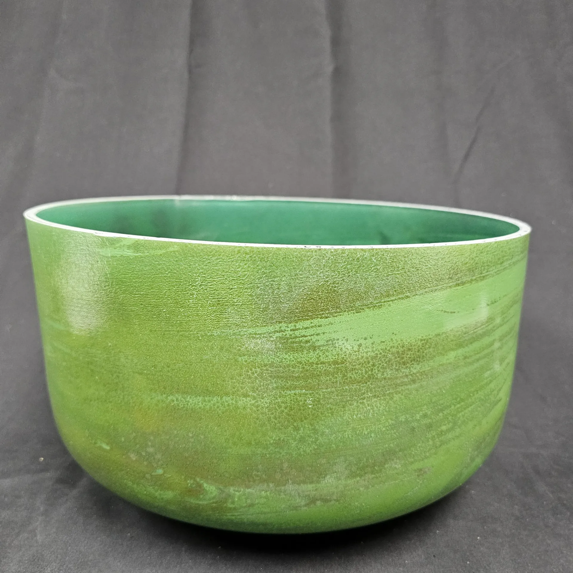 [#2908] 14" Moldavite Infused Quartz Crystal Singing Bowl | 3G+14 | 197 Hz