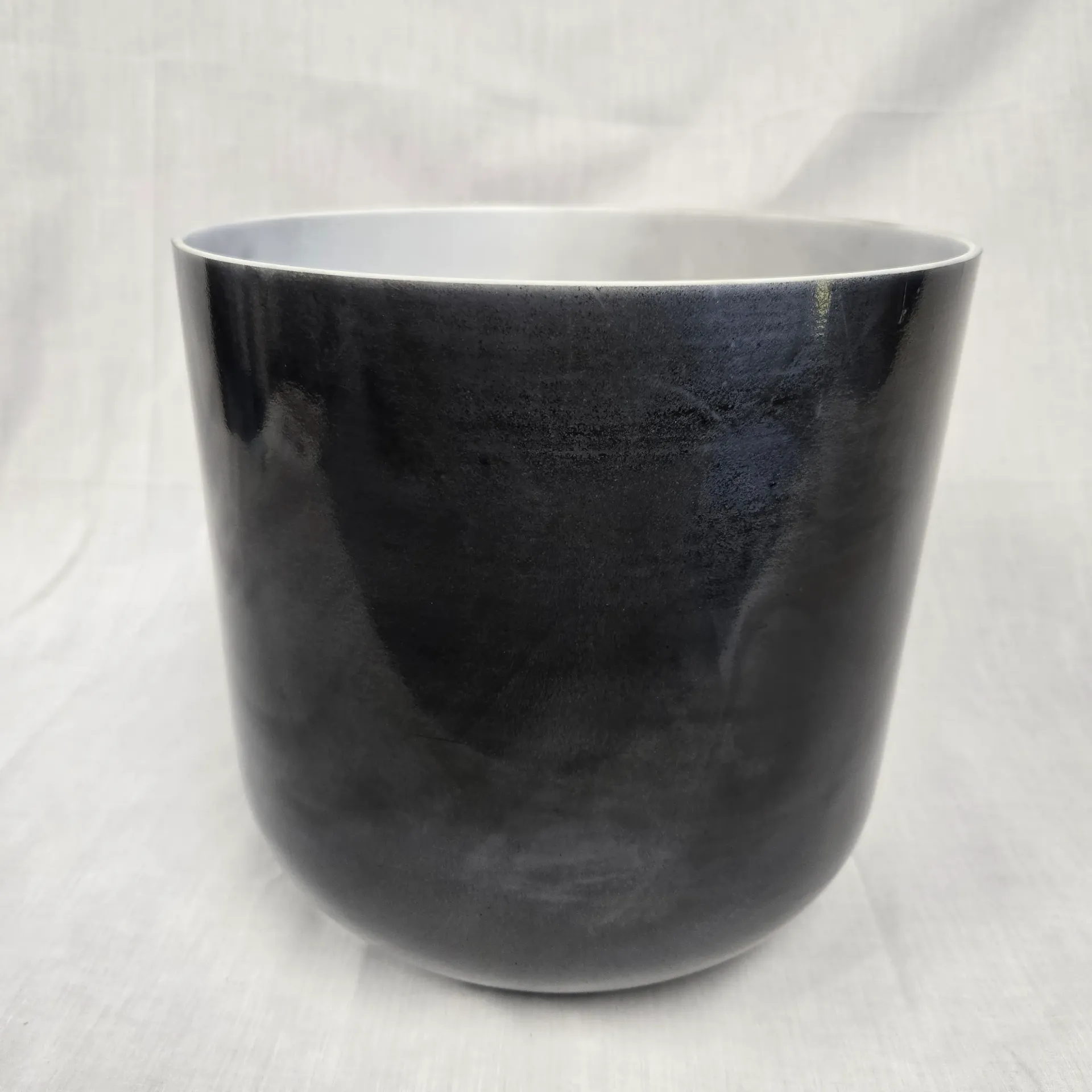 [#3034] Dumortierite Infused Quartz Crystal Singing Bowl | 10" | 3E +28 | 167Hz