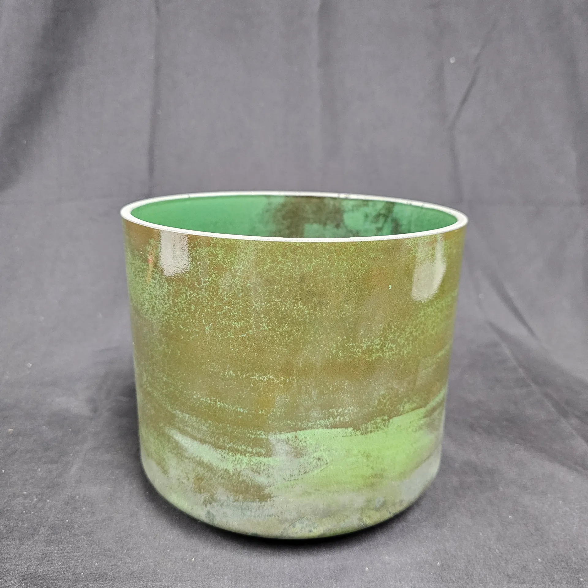 [3076] [#3076] 8" Moldavite Infused Quartz Crystal Singing Bowl | 4A+27 | 447 Hz