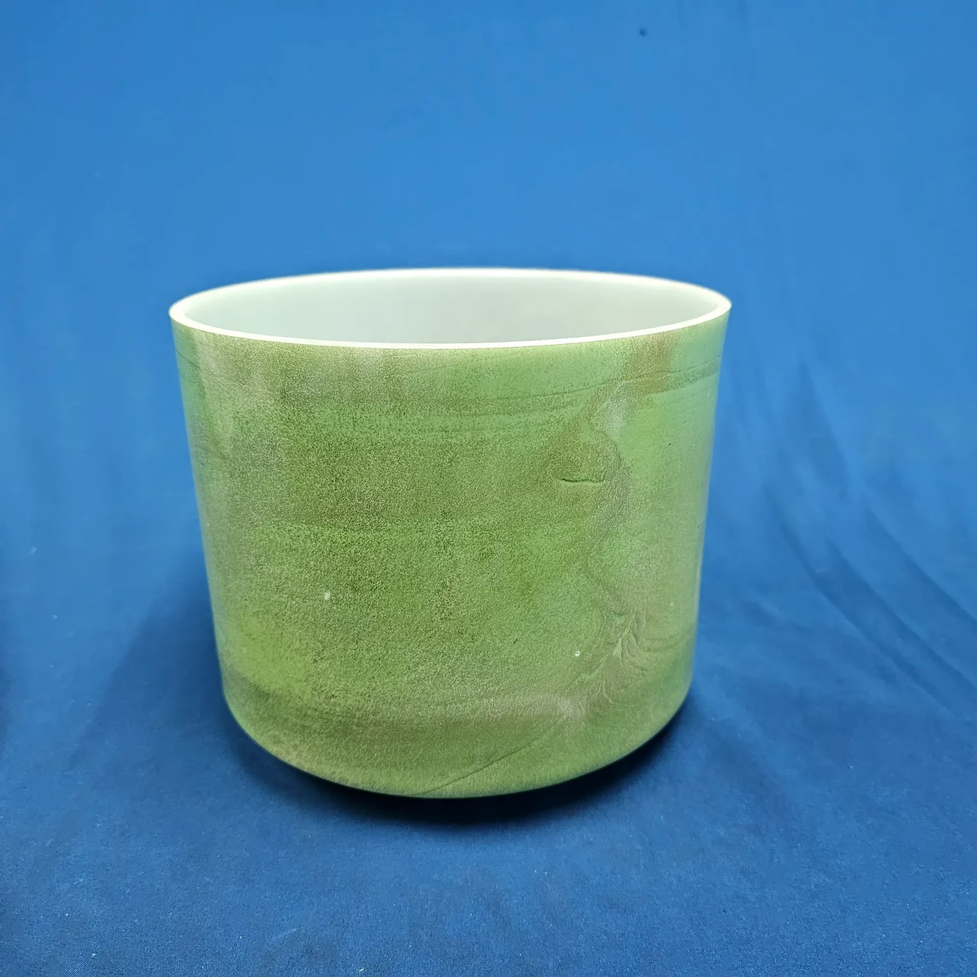 [#3055] Matcha Infused Quartz Crystal Singing Bowl | 8" | 4A+20 | 445 Hz