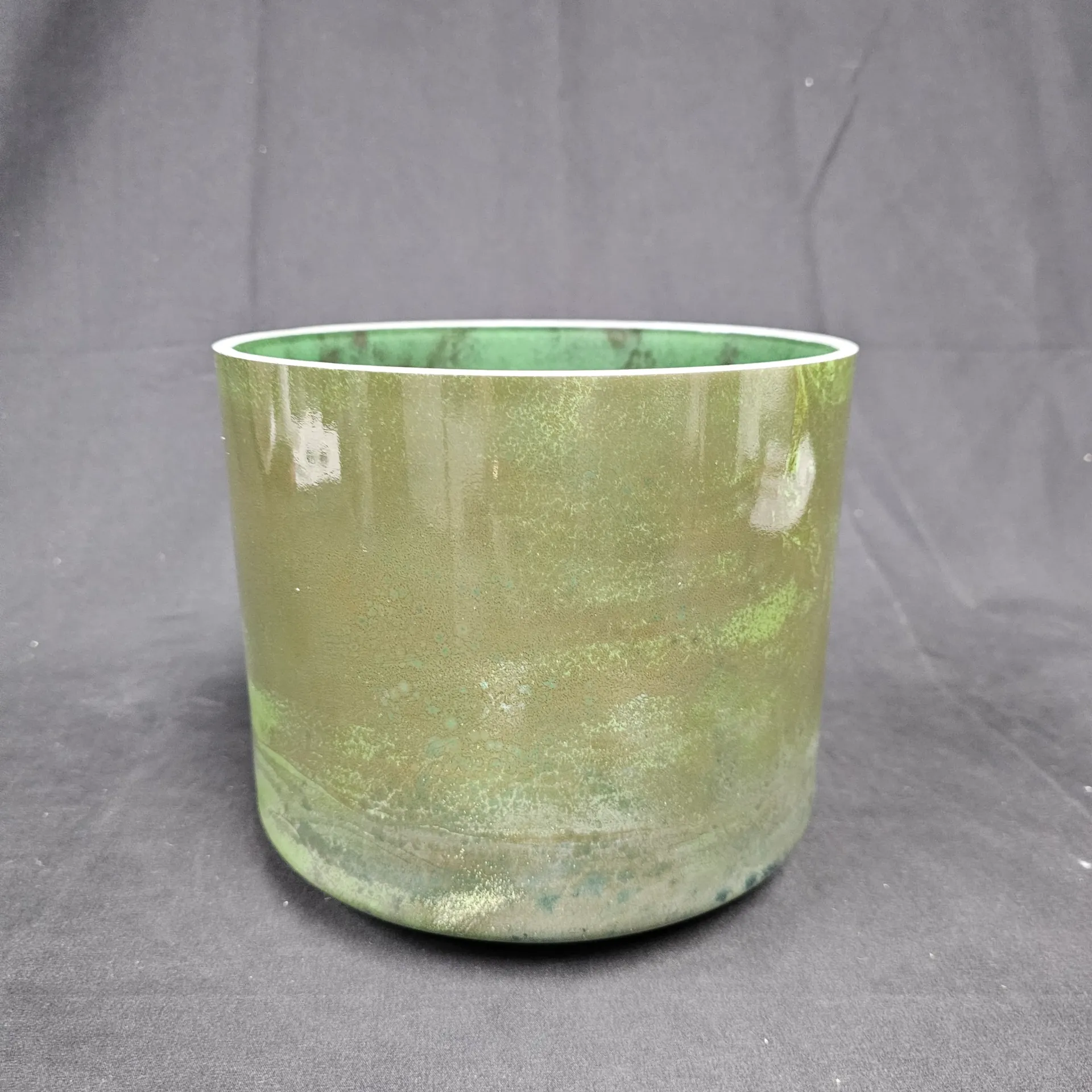 [#3064] 8" Moldavite Infused Quartz Crystal Singing Bowl | 4A+8 | 442 Hz
