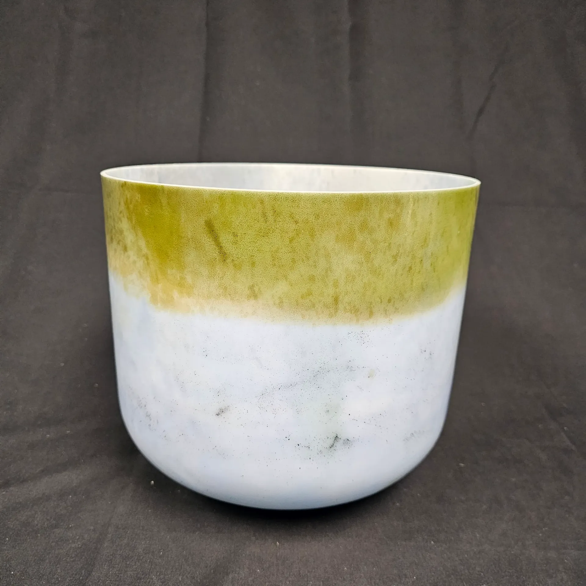 [3604] [#3604] 10" Spearmint & Blueberry Infused Quartz Crystal Singing Bowl | 3D#+49 | 160 Hz