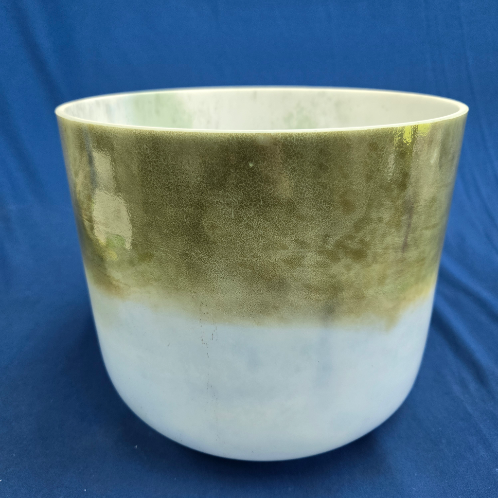 [3684] [#3684] 10" Spearmint & Blueberry Infused Quartz Crystal Singing Bowl | 3A0 | 220 Hz