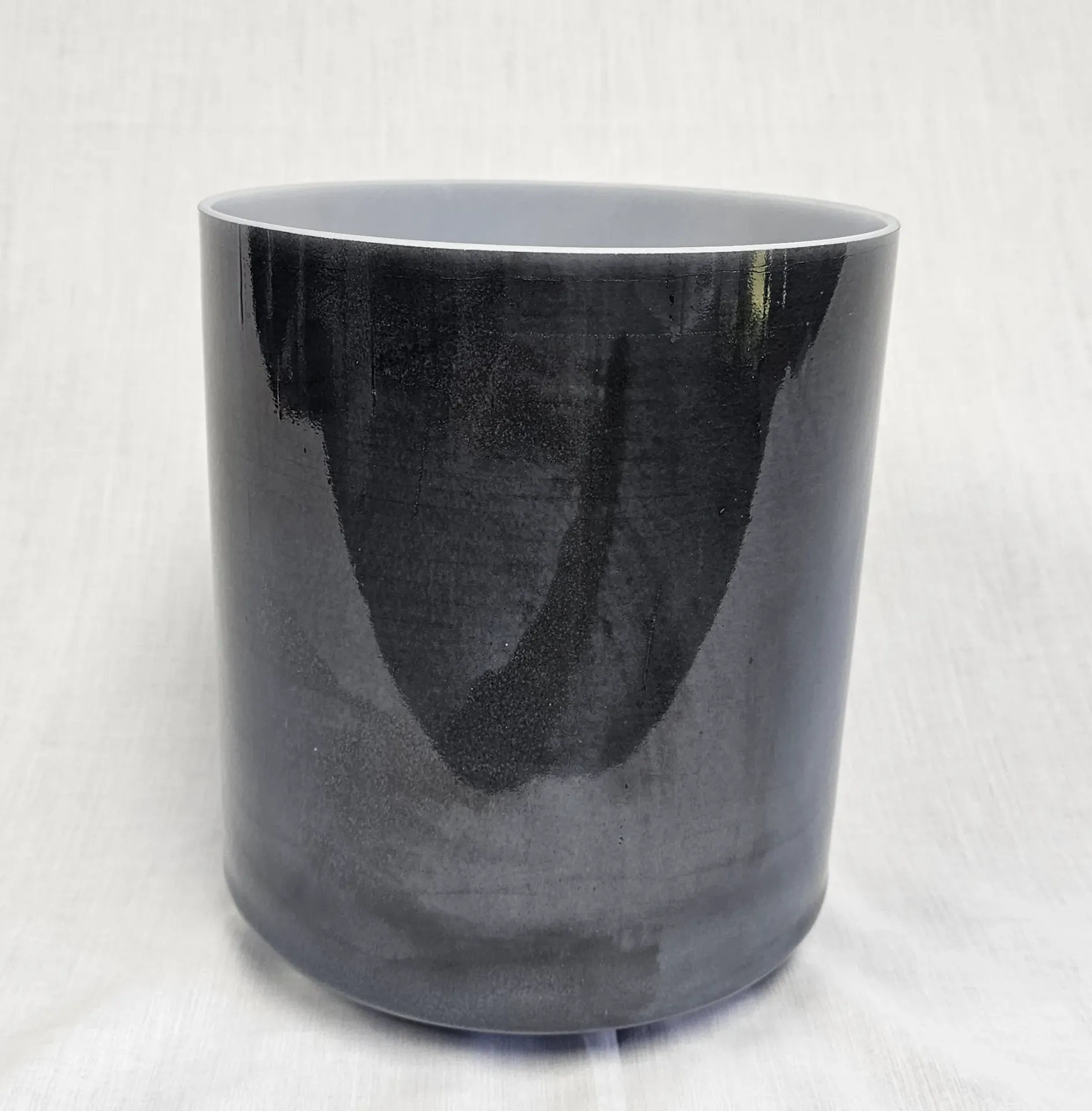[#3790] Dumortierite Infused Quartz Crystal Singing Bowl | 8" | 4C+4 | 262 Hz