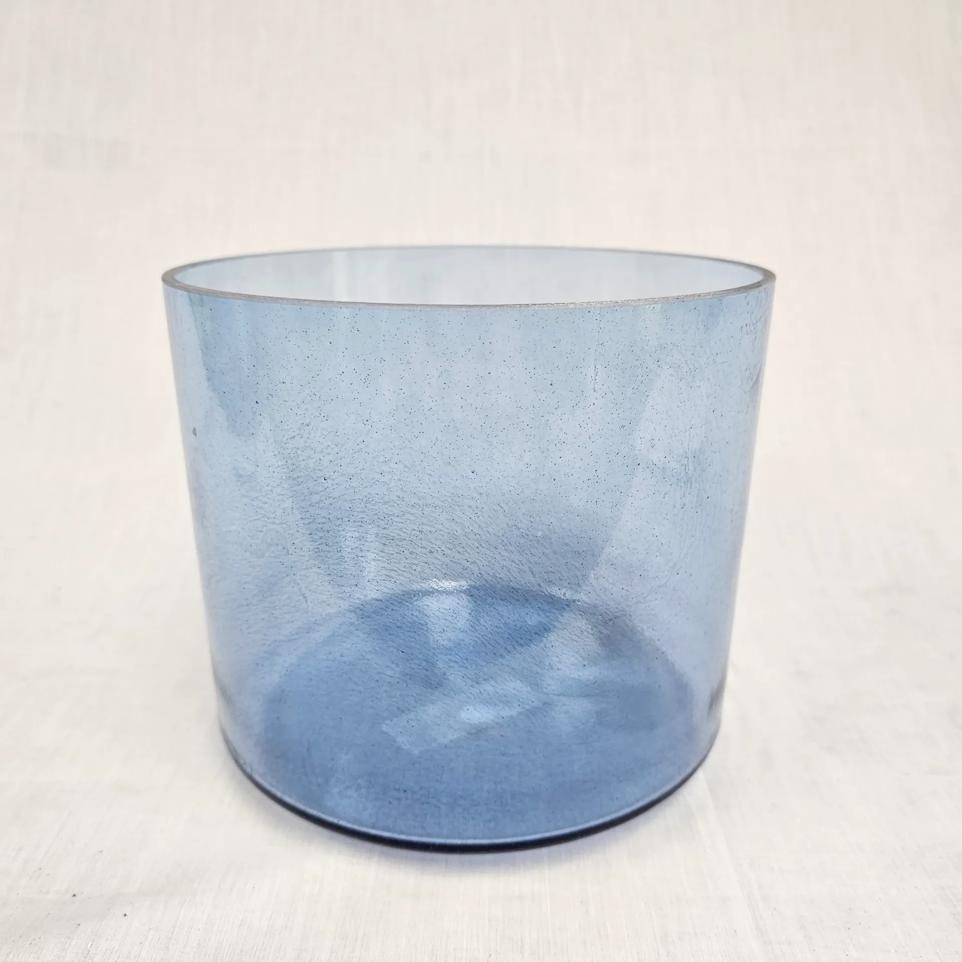 [3836] [#3836] 8" Blue Sapphire Infused Quartz Crystal Singing Bowl | 4E-25 | 325 Hz