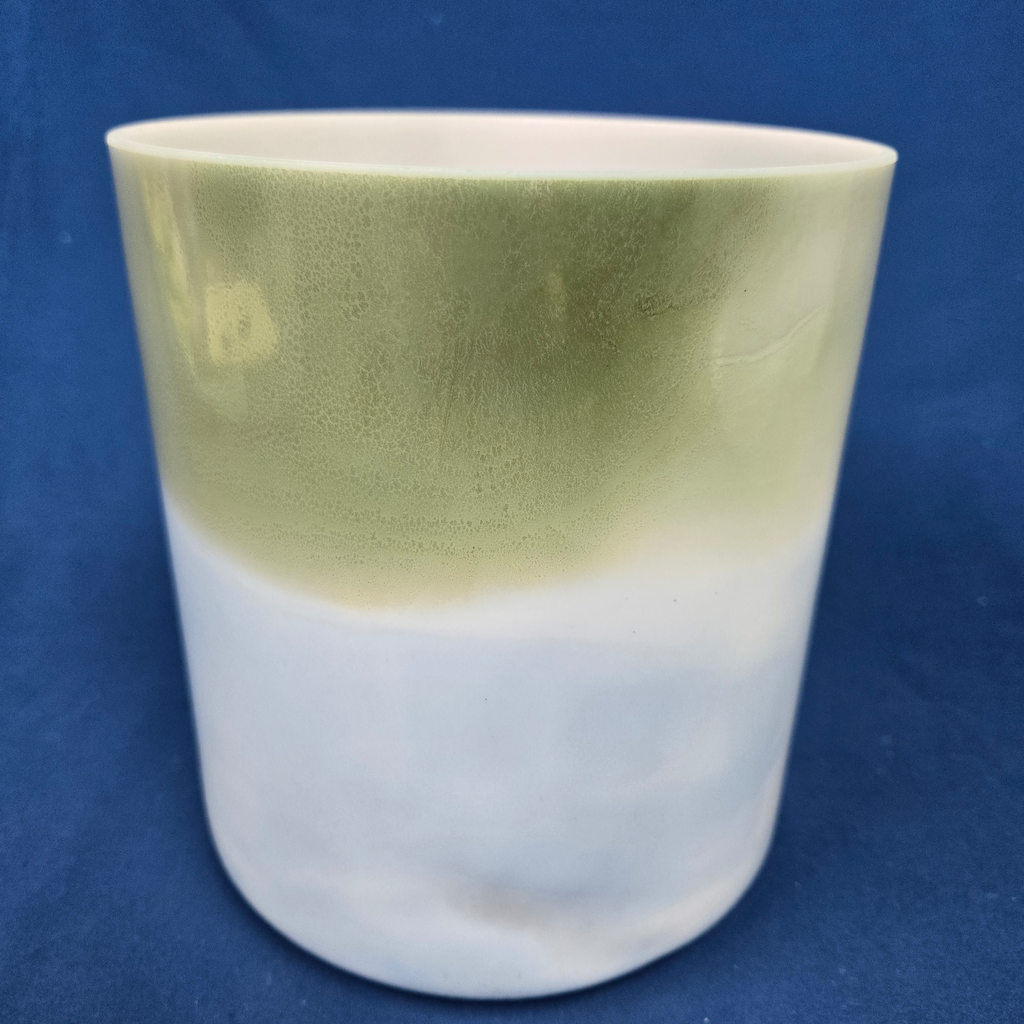 [3915] [#3915] 7" Spearmint & Blueberry Infused Quartz Crystal Singing Bowl | 4F#-47 | 360 Hz
