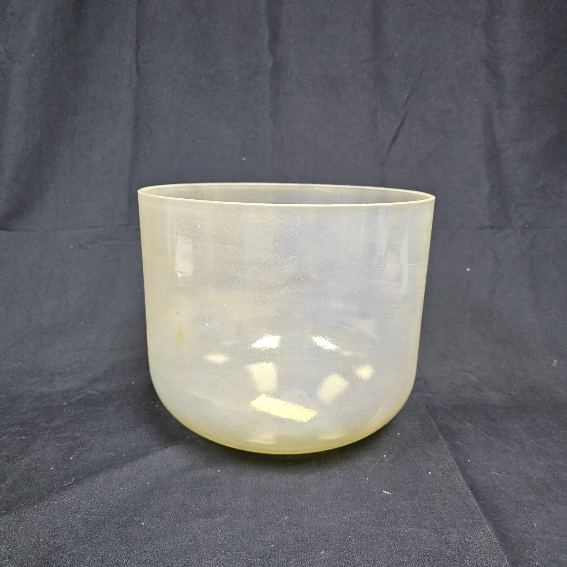 [#1474] 10" Scapolite Quartz Crystal Singing Bowl | 3G+8 | 197 Hz