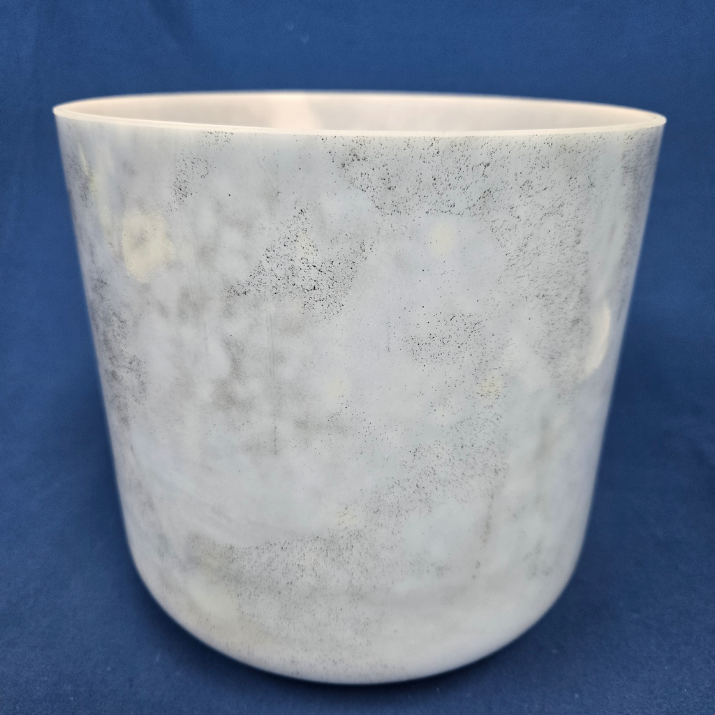 [#4226] Apatite Infused Quartz Crystal Singing Bowl | 8" | 4 D -20 | 290 Hz