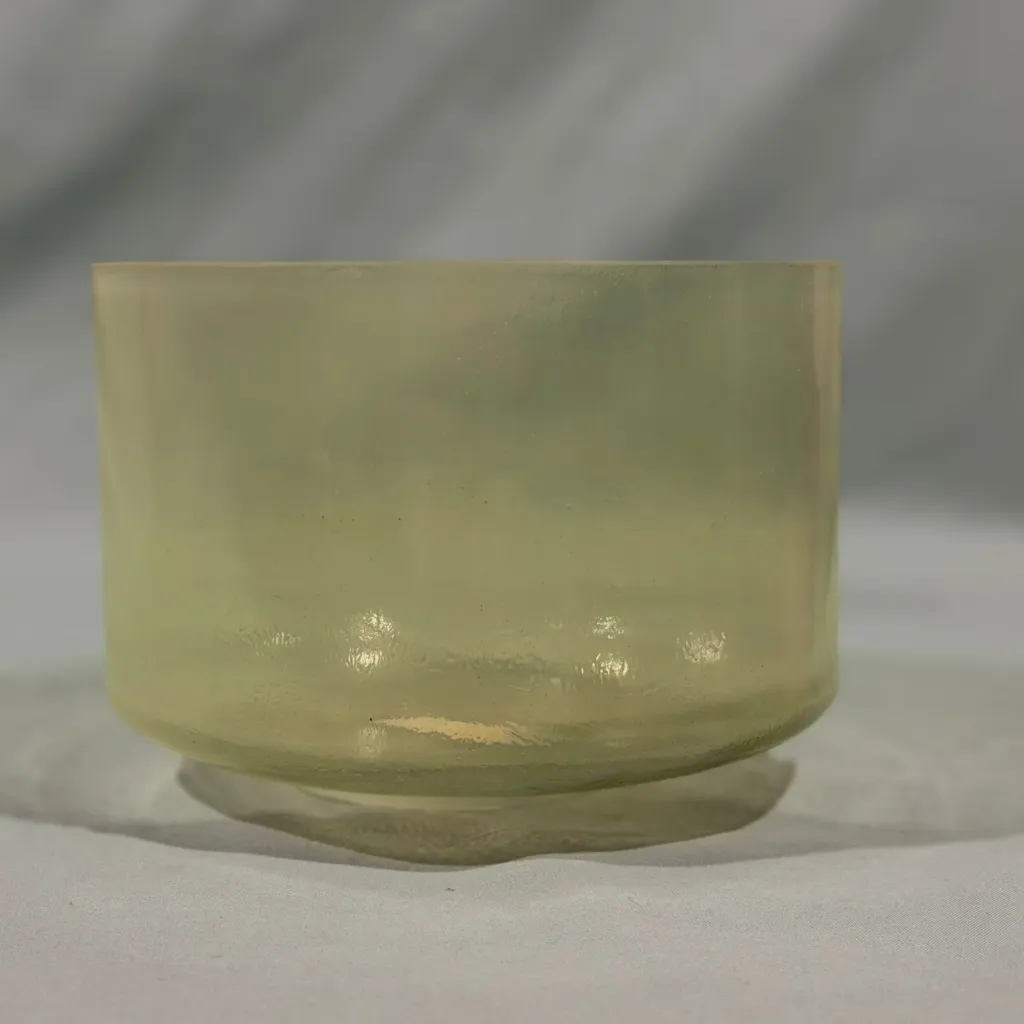 [1536] Apache Peridot Quartz Crystal Singing Bowl | 9" C# Note | A=432 Tuning | #1536