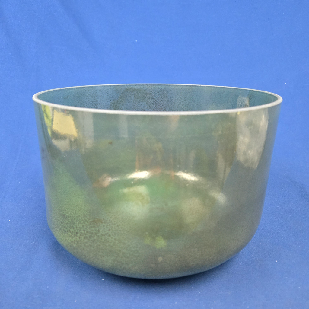 [4446] [#4446] Moldavite Infused Quartz Crystal Singing Bowl | 10" | 4C +13 | 263 Hz