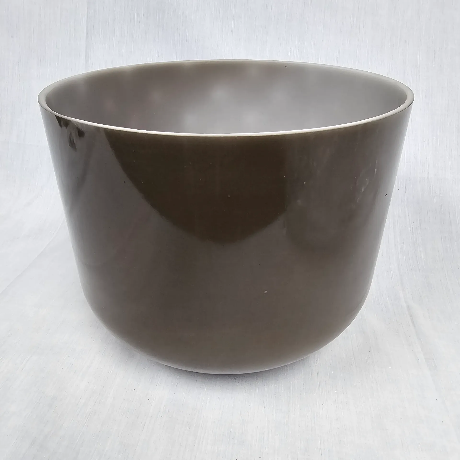 [#1701] Trace Minerals Infused Quartz Crystal Singing Bowl | 10" | 3A# -20 | 230 Hz