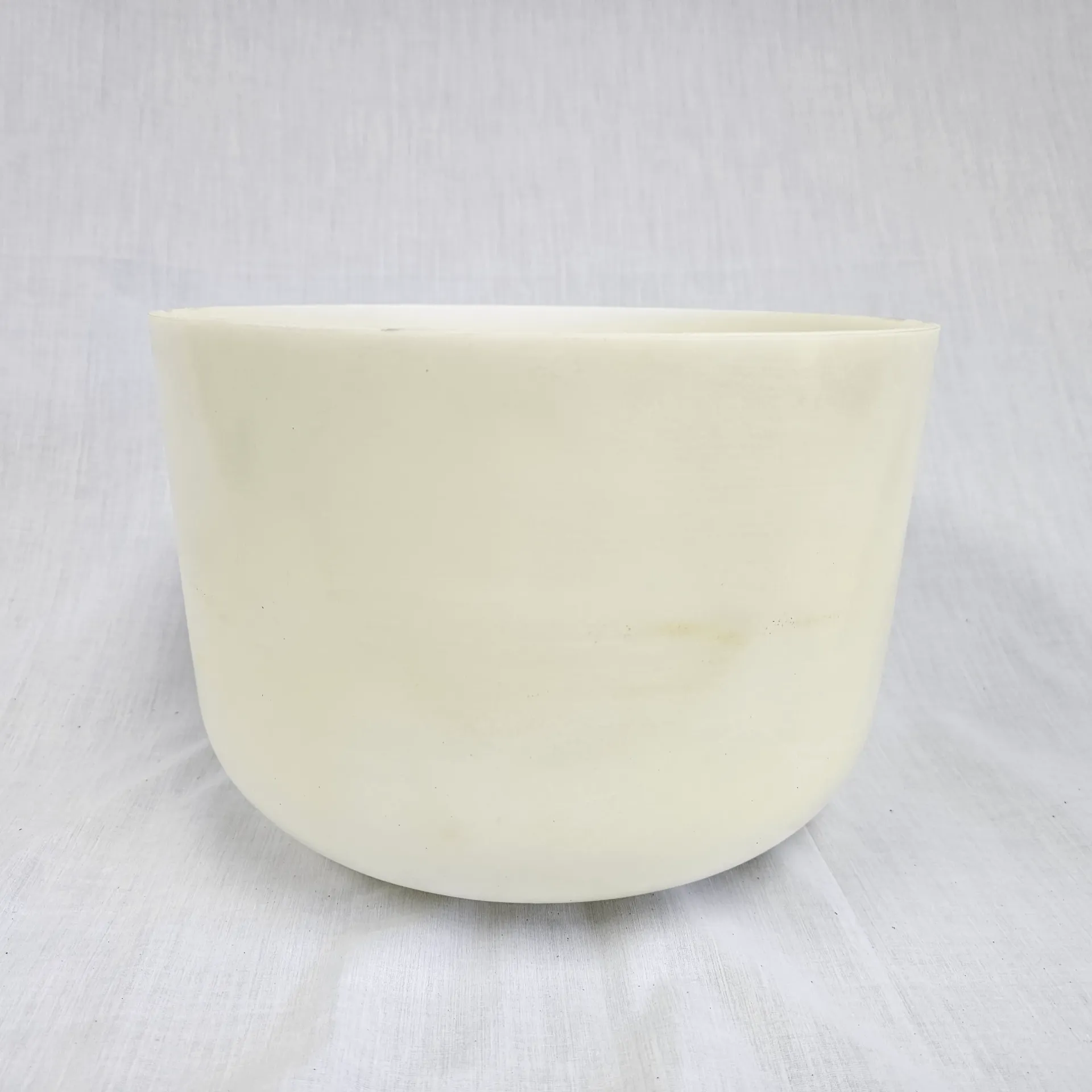 [#4801] Calcium Infused Quartz Crystal Singing Bowl | 12" | 3F -47 | 169 Hz