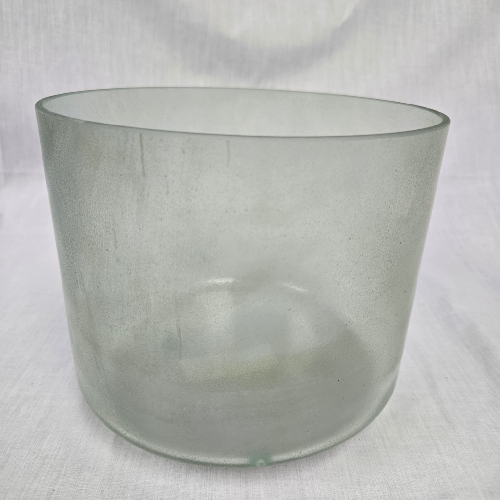 [4870] [#4870] 8" Green Amethyst Infused Quartz Crystal Singing Bowl | 4C#+39 | 283 Hz