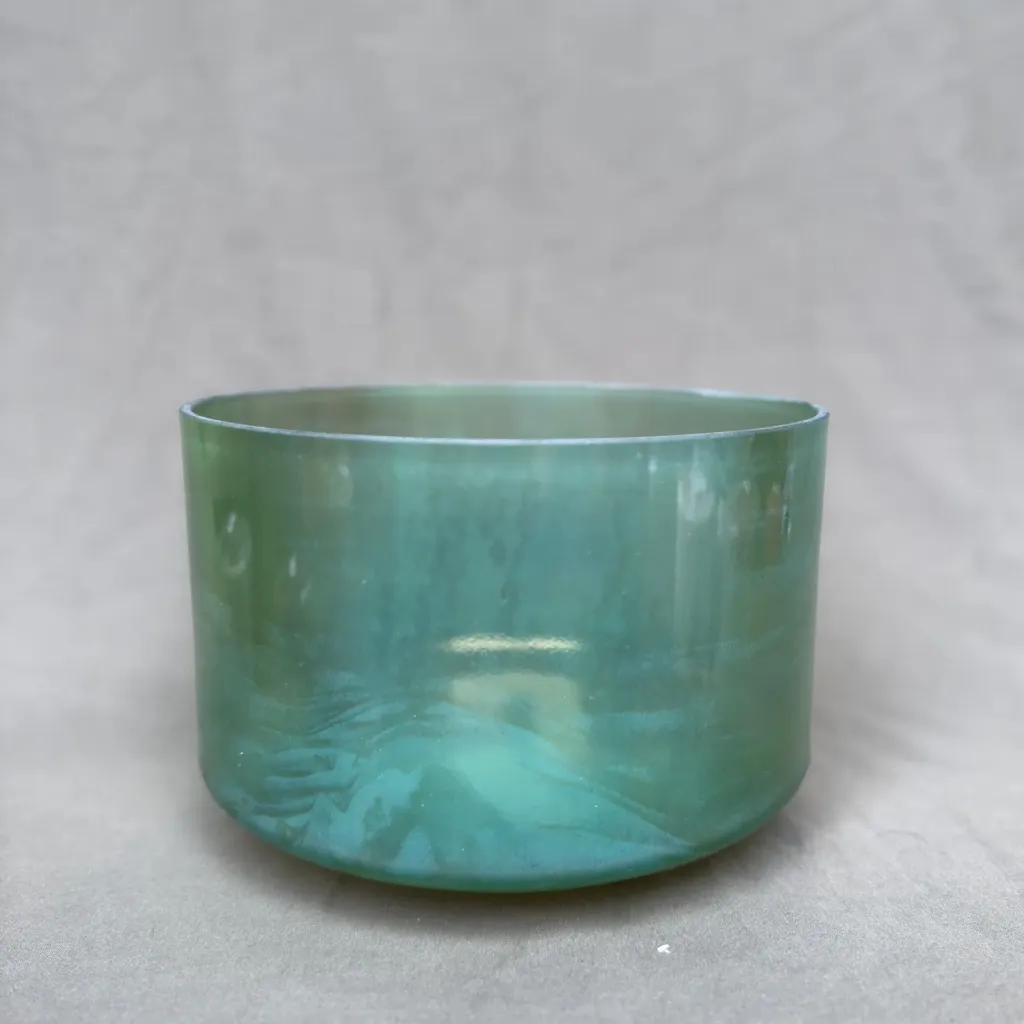 [1534] [#1534] 9" Tsavorite Infused Quartz Crystal Singing Bowl | D#+40
