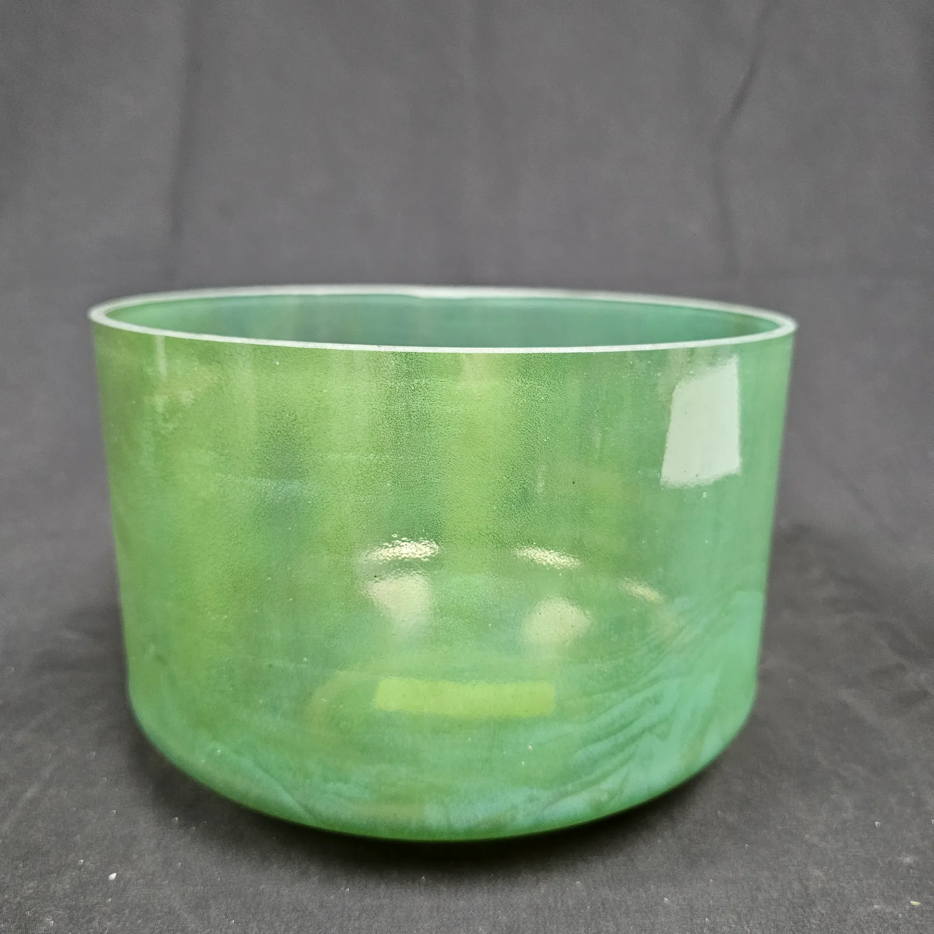 [#1534] 9" Tsavorite Infused Quartz Crystal Singing Bowl | 4D#+43 | 319 Hz