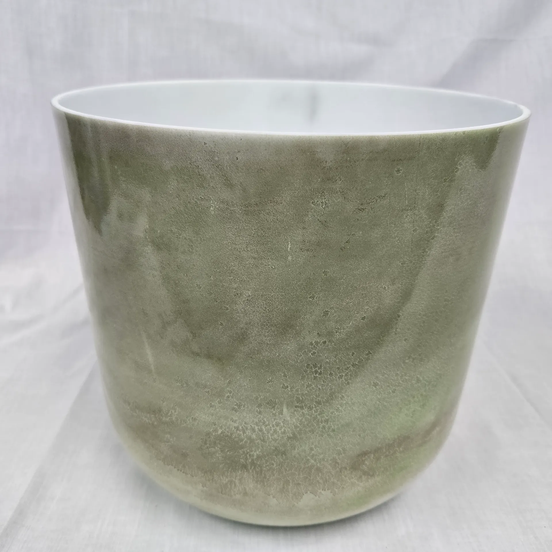 [#3015] 10" Matcha Infused Quartz Crystal Singing Bowl | 3F0 | 174 Hz